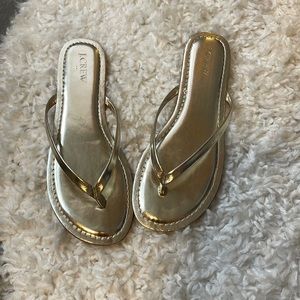 Jcrew size 8 gold flip flops.